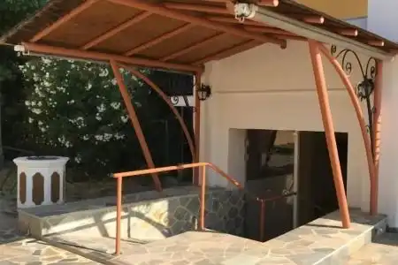 La Famille Merkati - Maison Antonis - 8