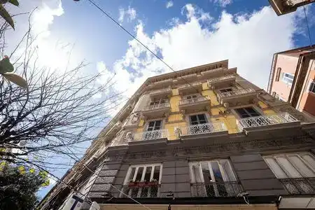 H. G. Boutique Toledo Napoli Centro - 2
