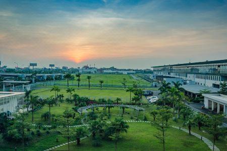 Golden Lotus Airport & Travel - 9