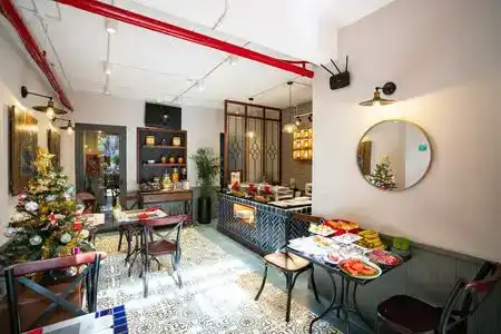 Little Saigon Boutique - 4
