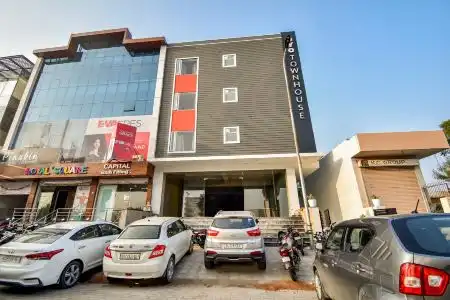 Townhouse 83442 Shiv Rachna - 1