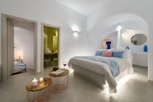 Kima Oia Suites - 58