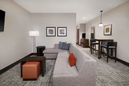 Homewood Suites- Denver Downtown Convention Center - 10