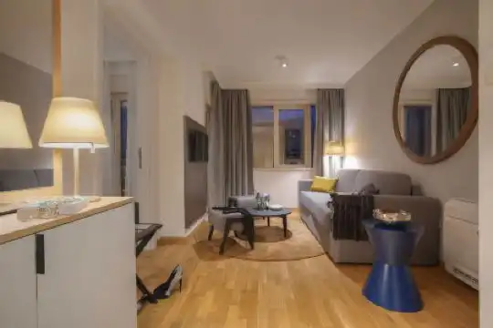 Fontana Seafront Residences - 19