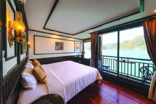 Le Theatre Cruises - Wonder on Lan Ha Bay - 7