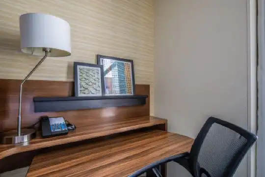 Fairfield Inn and Suites Chicago Downtown-River North - 18