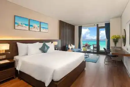 Canvas Danang Beach - 75