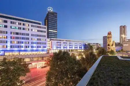 Palace Berlin - 0
