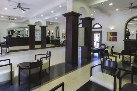 Beverly Hills Suites - Excels & Resorts - 9