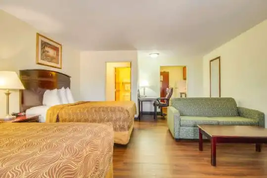MainStay Suites Texas Medical Center/Reliant Park - 32