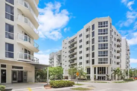 Habitat Brickell I Sextant - 220