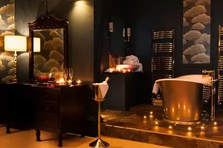 No. 11 Boutique & Brasserie - 5