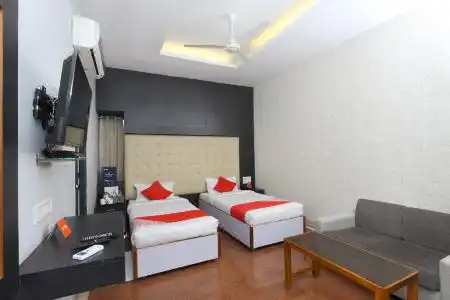 Collection O 76866 Grace Residency - 1