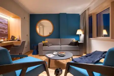 Fontana Seafront Residences - 37