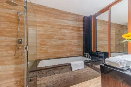 EMERALD BAY & SPA - 73