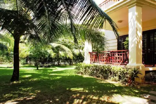 Golden Coast Resort & Spa - 42