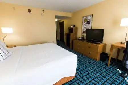 Fairfield by Marriott - 12