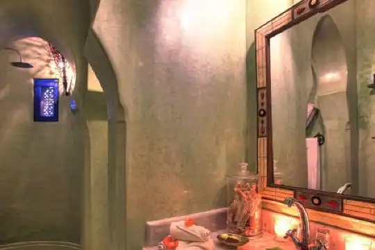 Riad Kaiss By Anika - 70