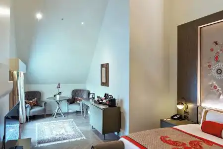 The Lalit London - 86