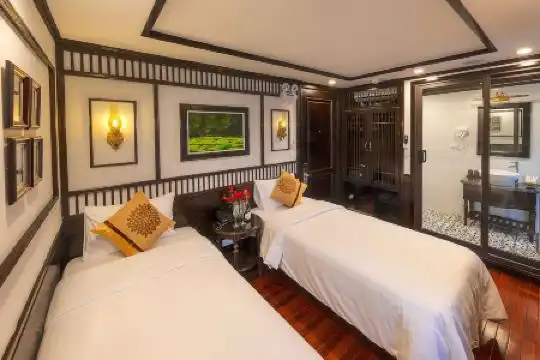 Le Theatre Cruises - Wonder on Lan Ha Bay - 11