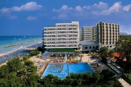 Serena Majestic Residence - 1