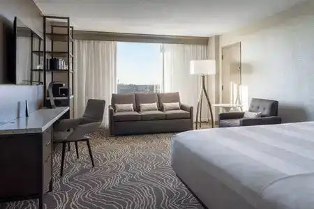 Marriott Orlando Airport Lakeside - 8