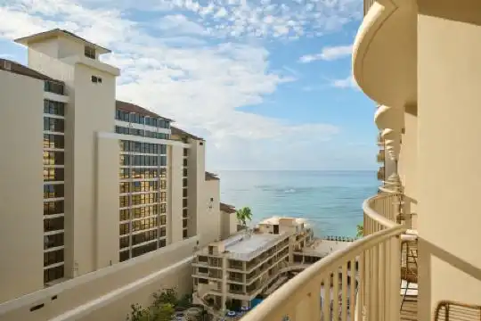 Outrigger Reef Waikiki Beach Resort - 76