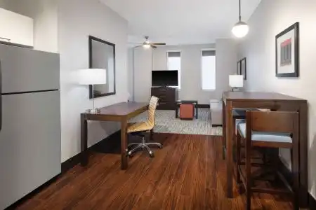 Homewood Suites- Denver Downtown Convention Center - 16