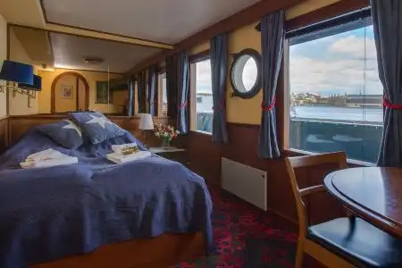 Den Röda Båten - 48