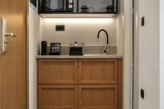 Magenta Luxury Suites - 22