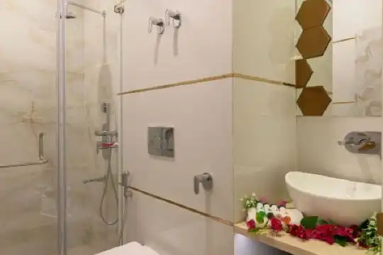 Sarang Palace - Boutique Stays & Candlelight Dining - 109