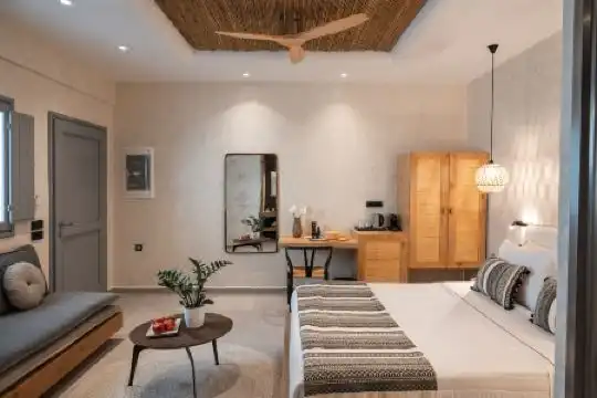 Almyra Oia Suites - 30