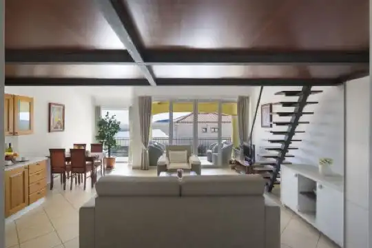 Vila Tamburic - 72