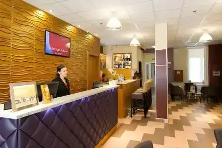 Six Inn - 4