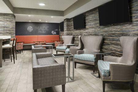 DoubleTree by Hilton Orlando Airport - 8