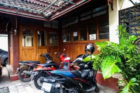 OYO 1700 Danurejan Guesthouse - 7