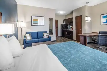 MainStay Suites - 19