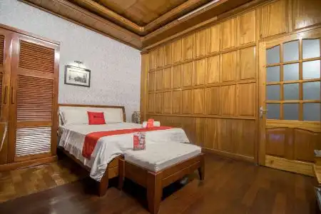 RedDoorz near Lotte Center Hanoi - 14
