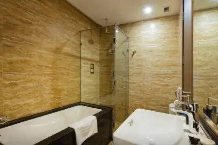 EMERALD BAY & SPA - 35