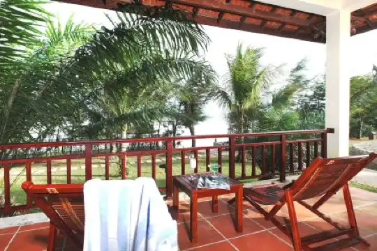 Golden Coast Resort & Spa - 22