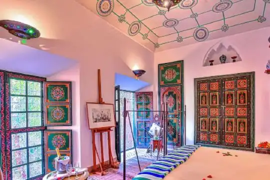 Riad Kaiss By Anika - 12