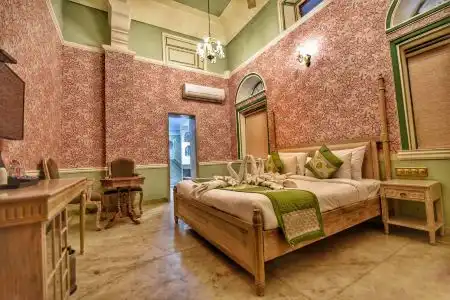 Nirbana Palace - A Heritage and Spa - 11