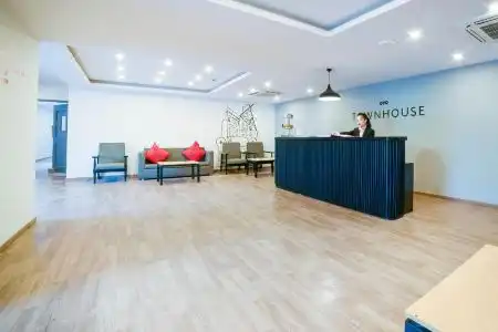 Vaccinated Staff - Oyo Townhouse 211 Laguna Ecr - 4