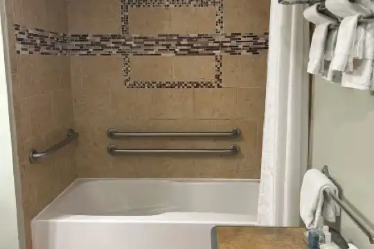 Best Western Plus Sandcastle Beachfront - 14