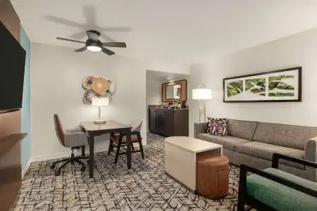 Embassy Suites by Hilton Fort Lauderdale - 17th Street - 18