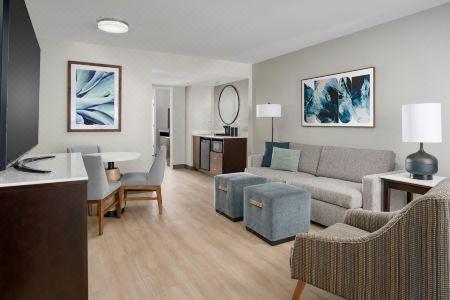 Embassy Suites by Hilton- Lake Buena Vista Resort - 86