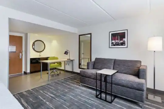 Hampton Inn & Suites Orlando International Drive North - 38