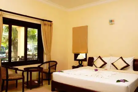 Golden Coast Resort & Spa - 33