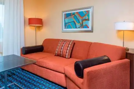 Fairfield Inn & Suites - 16