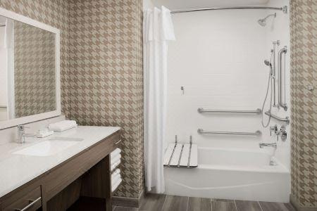 Home2 Suites By Hilton Miami Airport South Blue Lagoon - 57